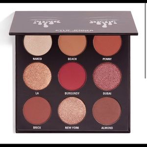 Kylie Cosmetics Burgundy Palette